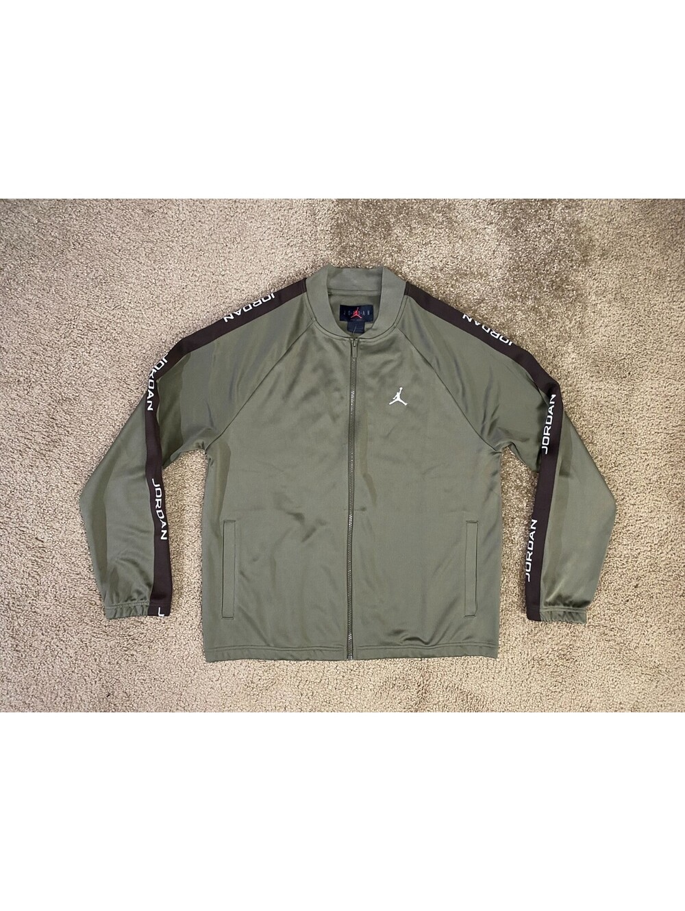 Jordan Logo Track Jacket Mens Large Khaki Green Relaxed Fit Athletic Sportswear